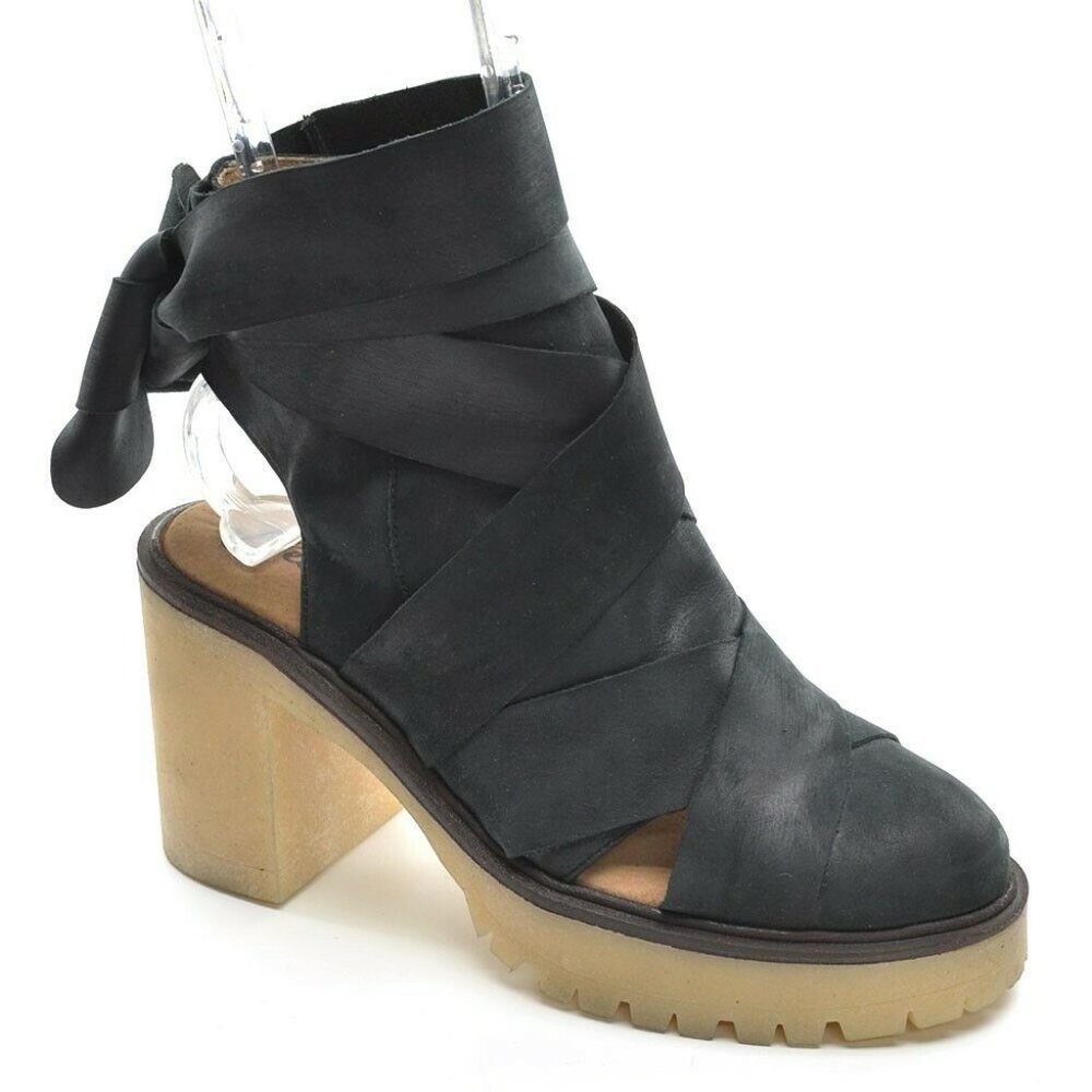 Free People Blake Black Platform Sandals 38 New in Box